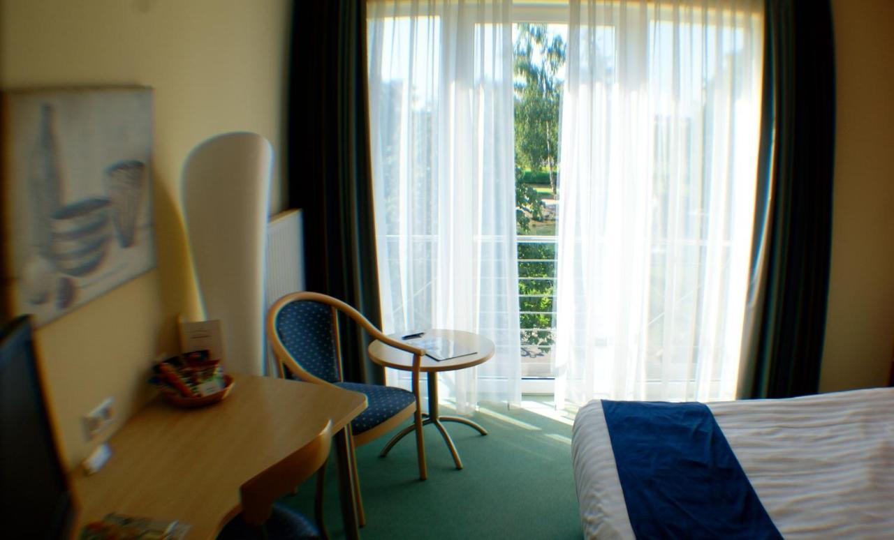 Hotel Sternzeit Wegberg Extérieur photo